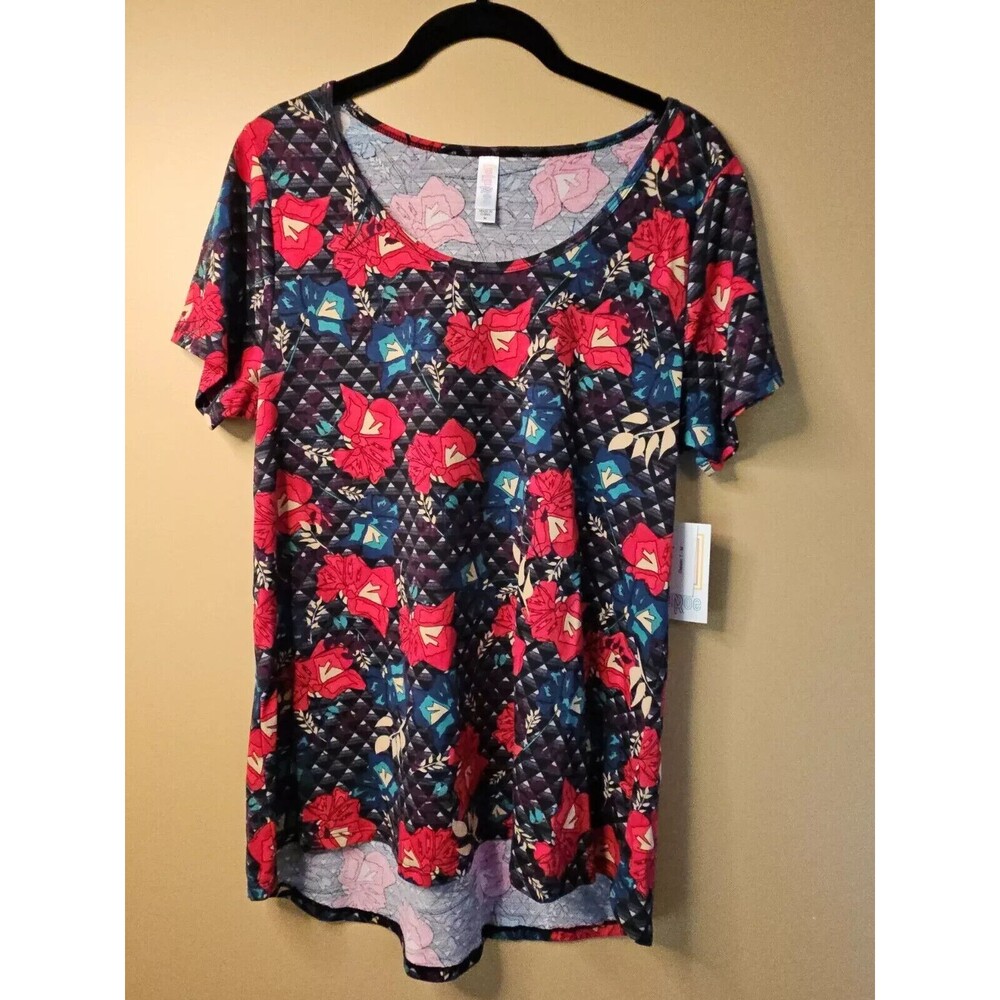 LuLaRoe Women's Classic T -Shirt Scoop Neck  M